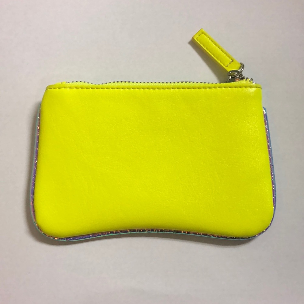 Urban Outfitters Change Purse - Picture 2 of 5